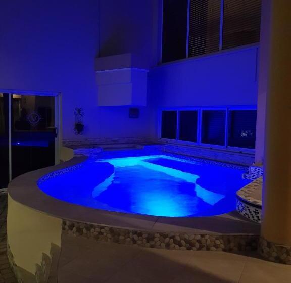 פנסיון @47 Galpin