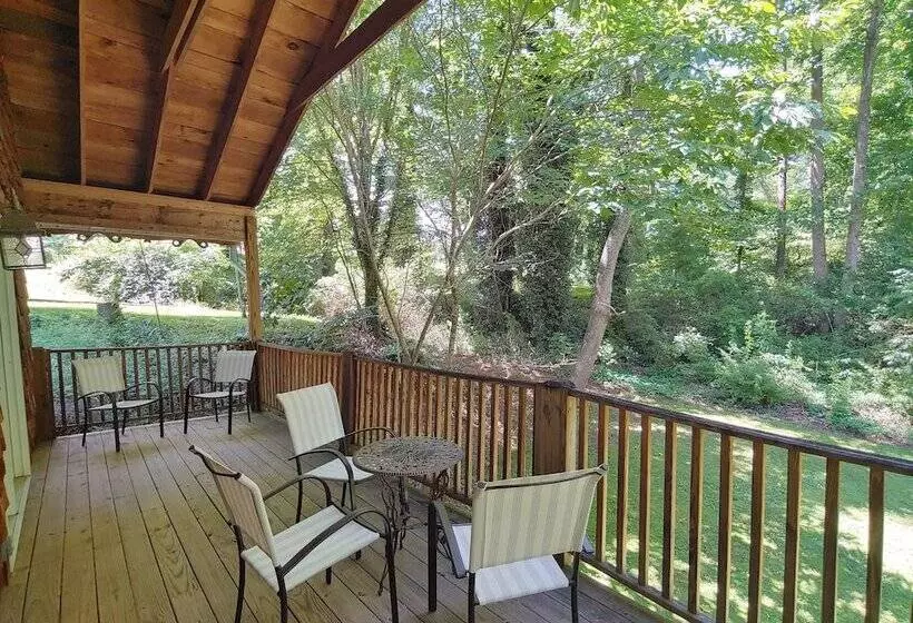 Majatalo Mckinley Edwards Inn