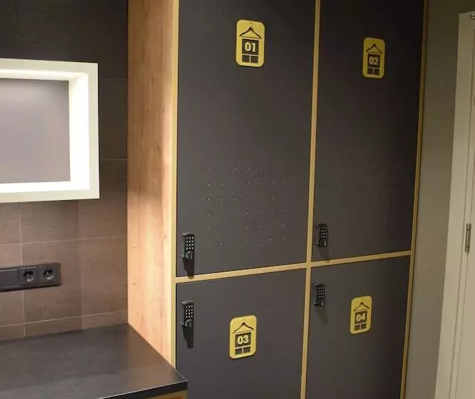 هتل House Of Records