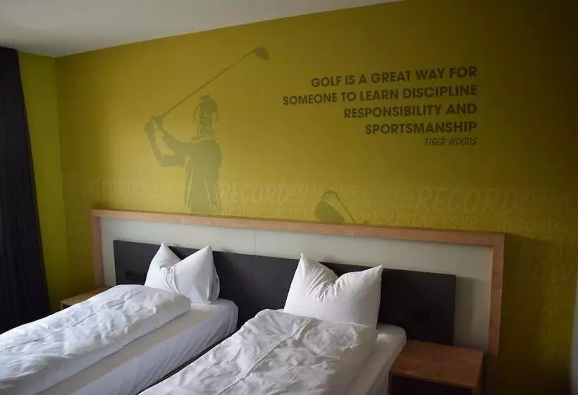 هتل House Of Records