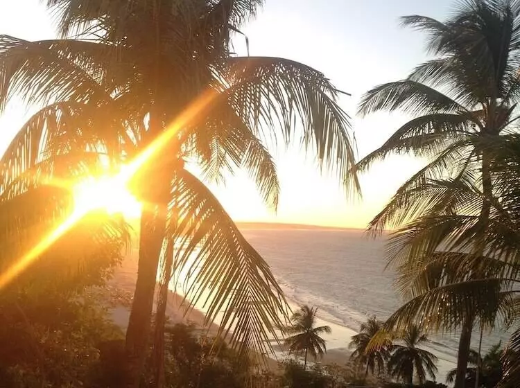 ペンション Montepascual Ecovillage