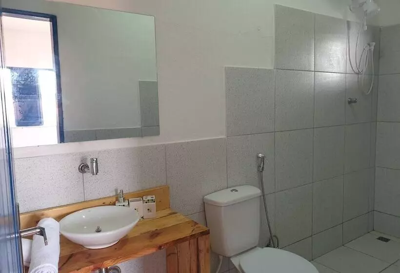 ペンション Montepascual Ecovillage