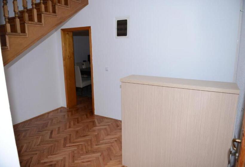 Prenoćište Vila Tasić