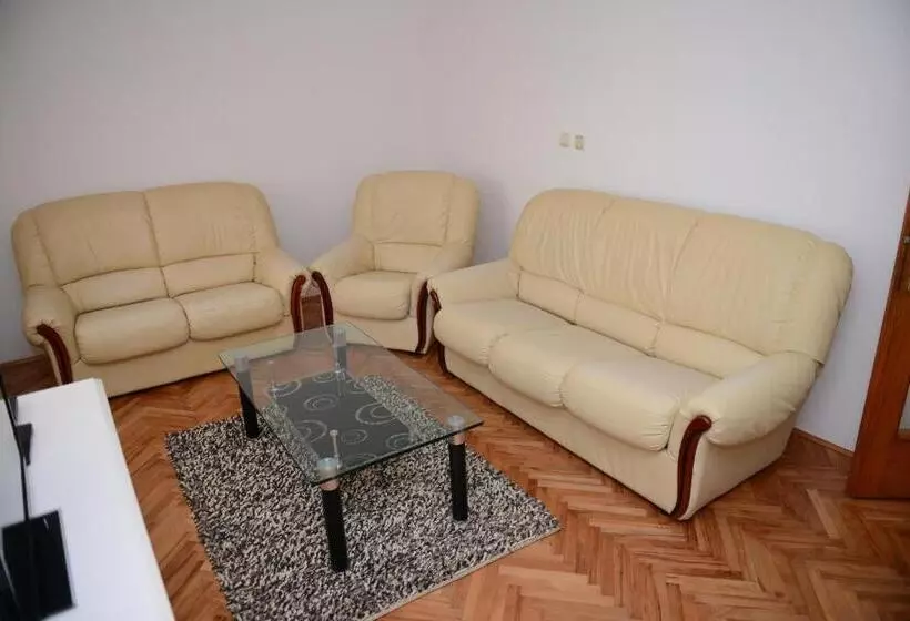 Prenoćište Vila Tasić