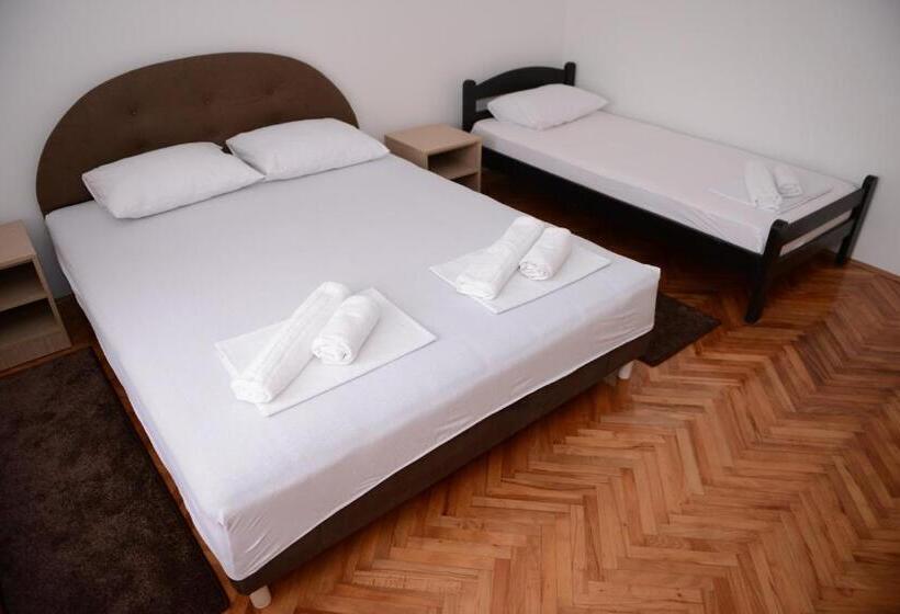 Prenoćište Vila Tasić