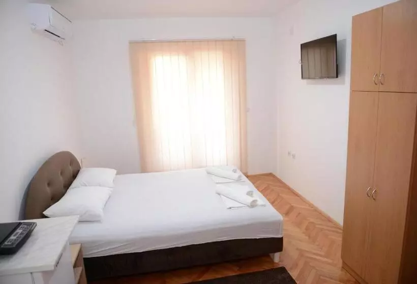 Prenoćište Vila Tasić