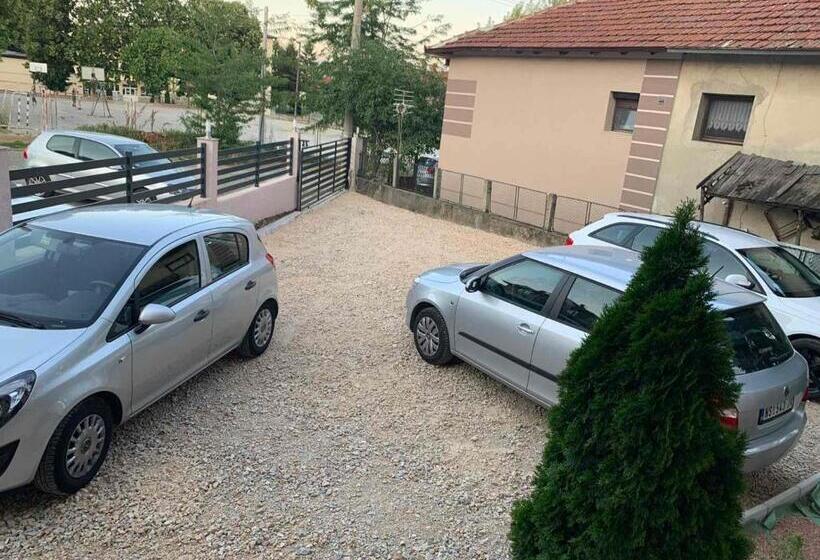 Prenoćište Vila Tasić