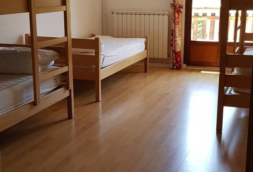 Общежитие Gite De La Draye