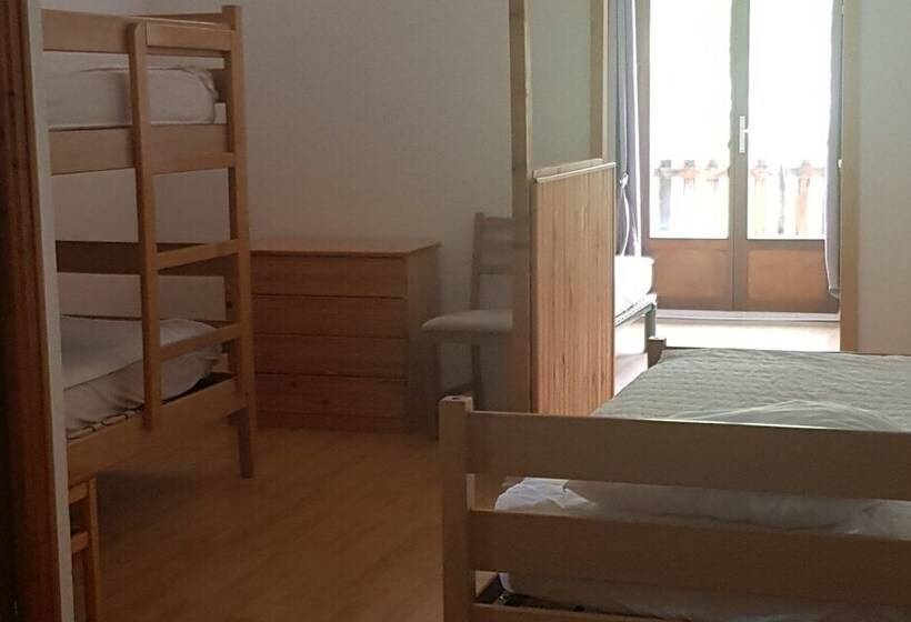 Общежитие Gite De La Draye