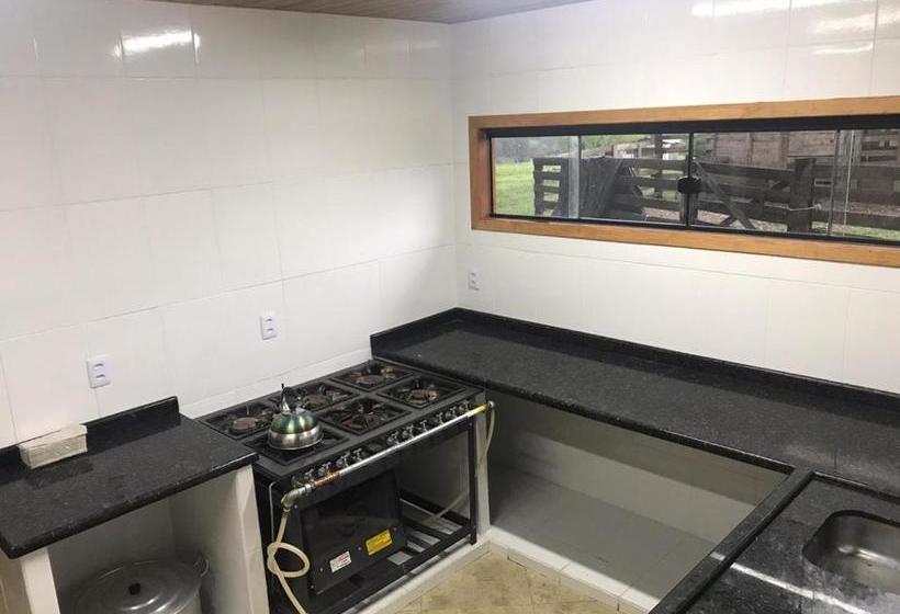 فندق Fazenda Evaristo