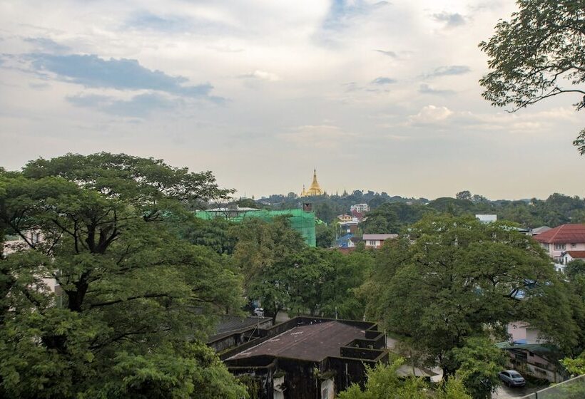 هتل Prestige Residences At Golden Valley By Grand United Hospitality