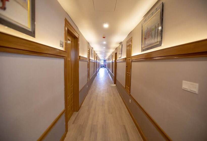 هتل Prestige Residences At Golden Valley By Grand United Hospitality