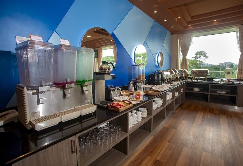 هتل Prestige Residences At Golden Valley By Grand United Hospitality