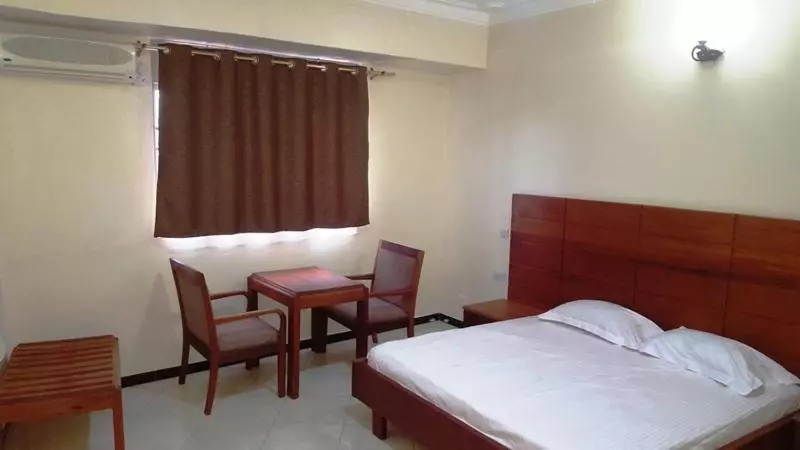 Otel Dot Com Entebbe