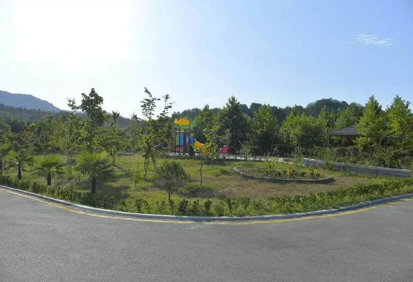 هتل Hirkan Park