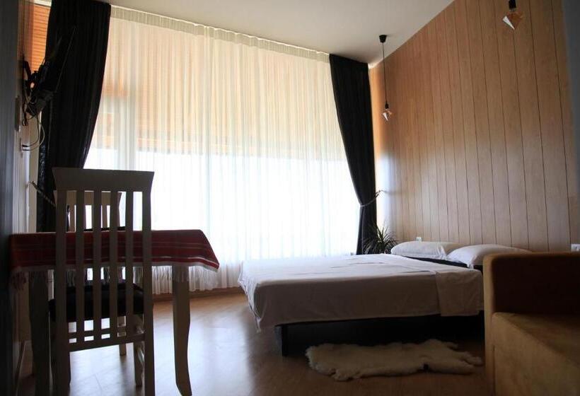 Отель Hylli I Drites