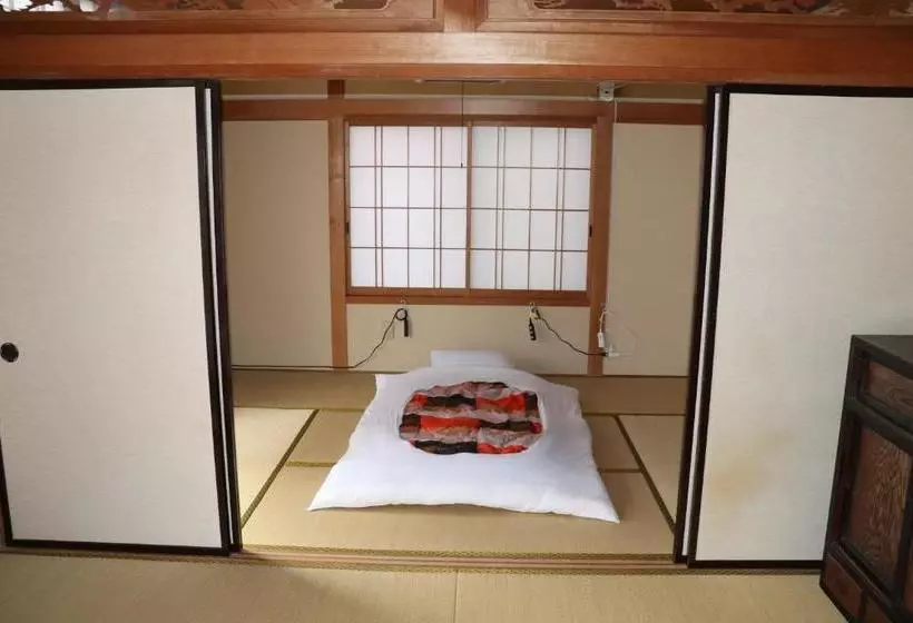 Majatalo Guesthouse Oyado Iizaka