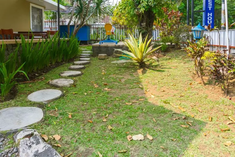 ペンション Reddoorz Plus Near Brawijaya Museum
