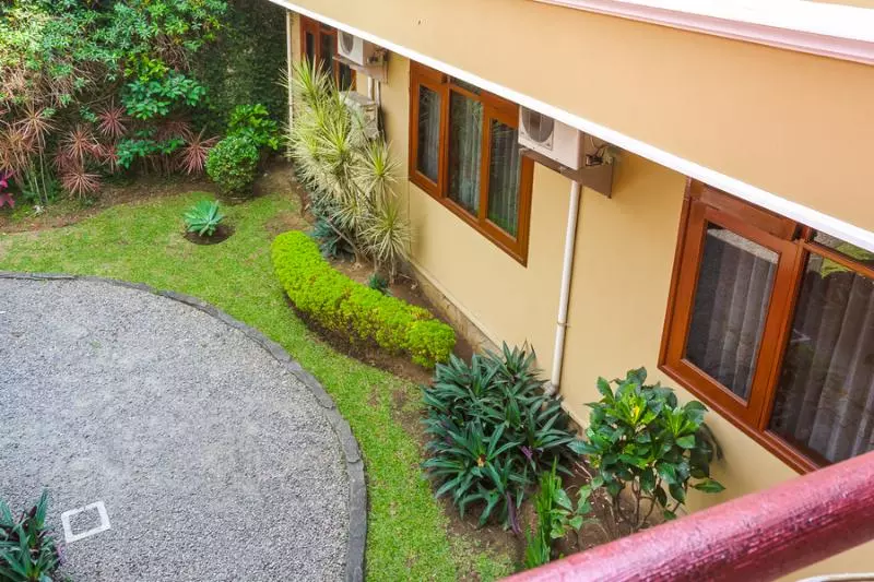 ペンション Reddoorz Plus Near Brawijaya Museum