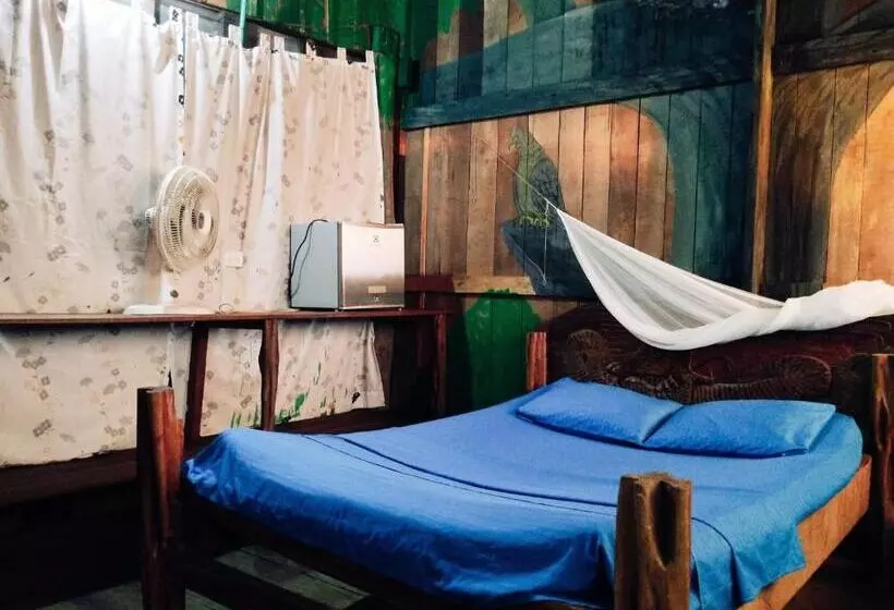 Retkeilymaja Hospedaje Y Tours Reina Arriera Amazonas Colombia
