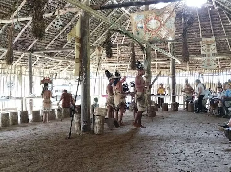 Retkeilymaja Hospedaje Y Tours Reina Arriera Amazonas Colombia