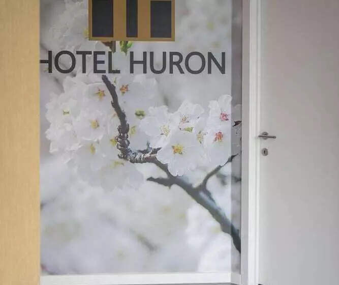 Hotel Huron