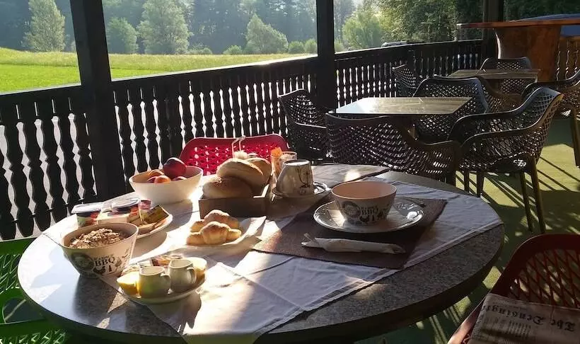 پانسیون Guesthouse Urša