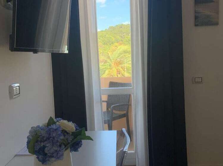 بنسيون Mapi’s Rooms