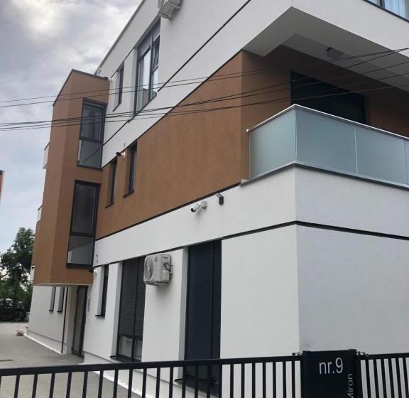 West Residence Apartments