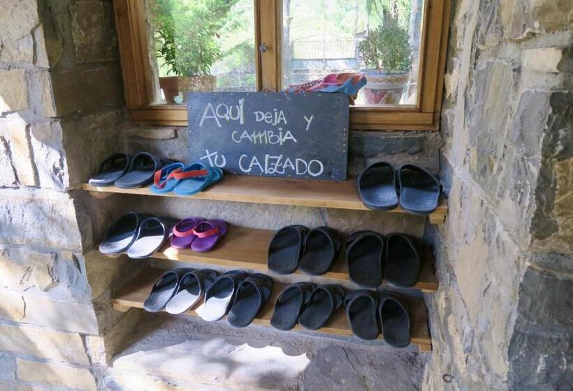 تختخواب و صبحانه Rural Hostel Dos Lucas