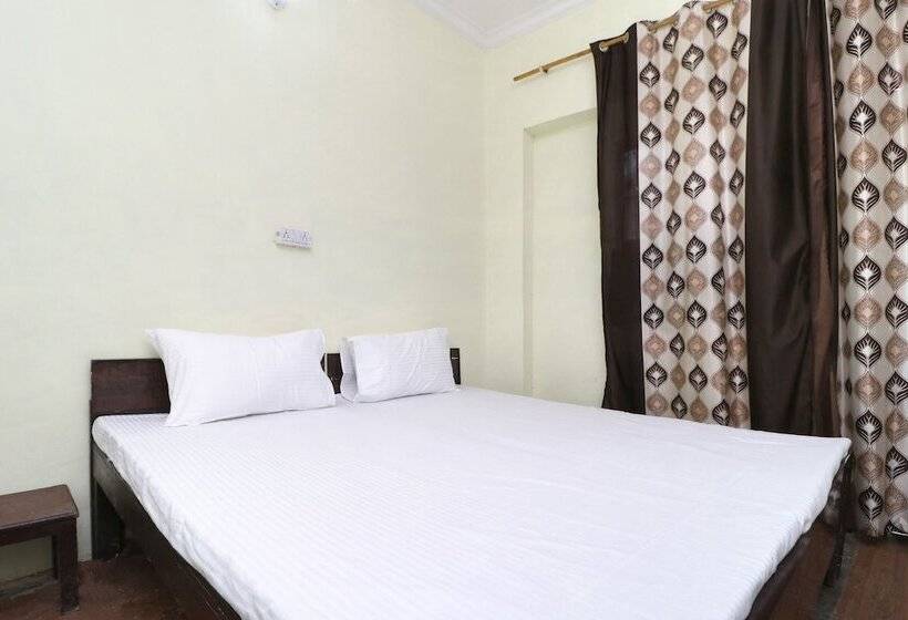 ホテル Spot On 41126 Shri Krishankripa Guest House