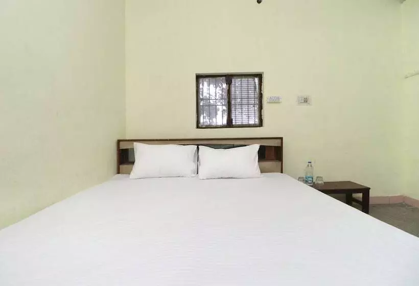 ホテル Spot On 41126 Shri Krishankripa Guest House