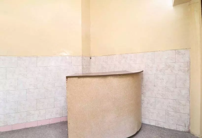 ホテル Spot On 41126 Shri Krishankripa Guest House