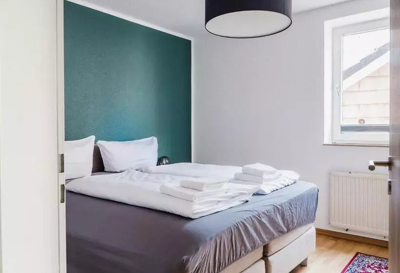 360 Grad Hotel & Bar