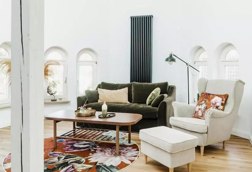 360 Grad Hotel & Bar