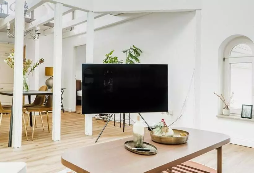 360 Grad Hotel & Bar