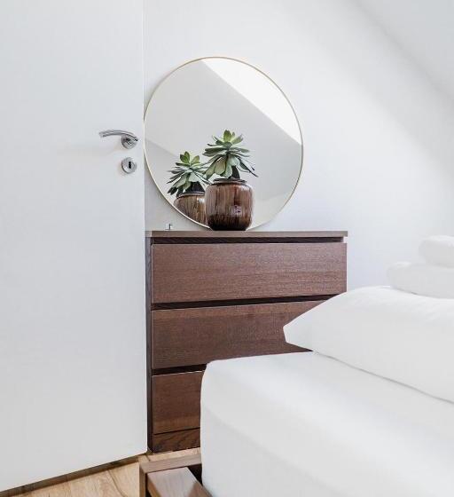 360 Grad Hotel & Bar