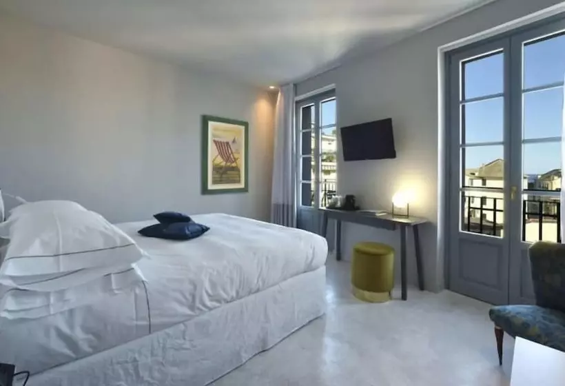 Boutique Hotel De La Ville