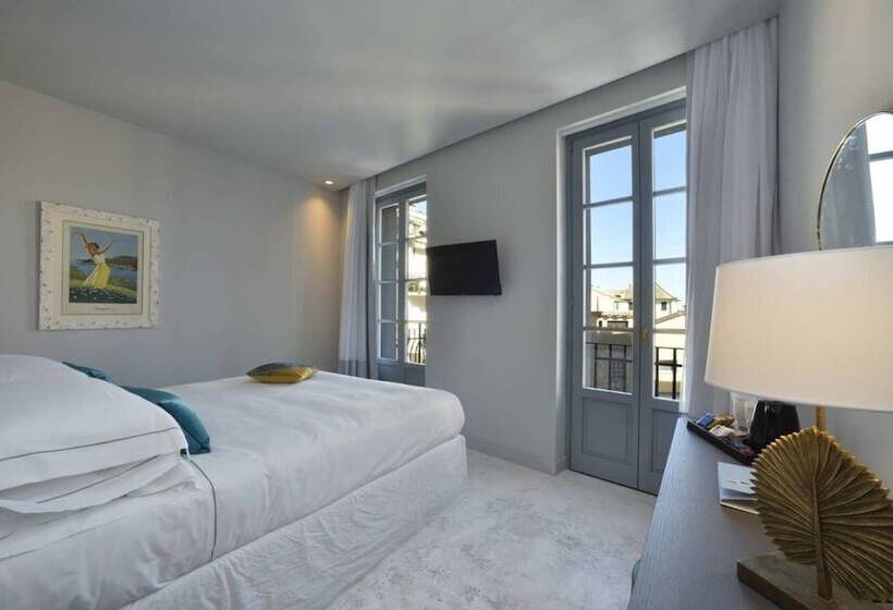 Boutique Hotel De La Ville