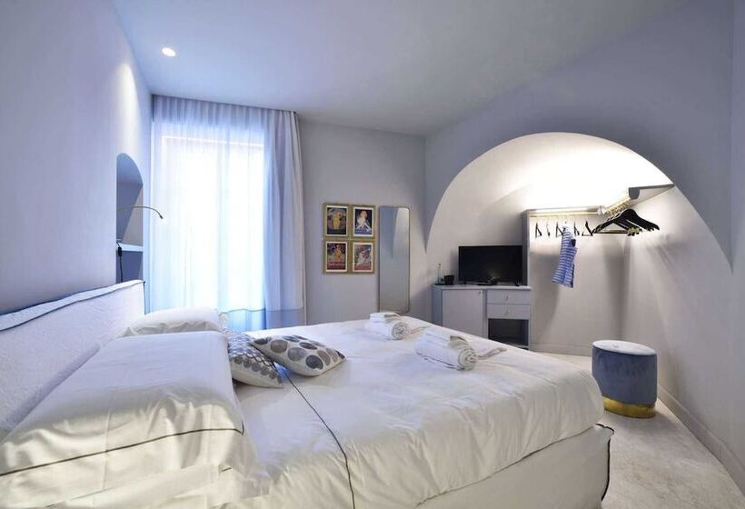 Boutique Hotel De La Ville