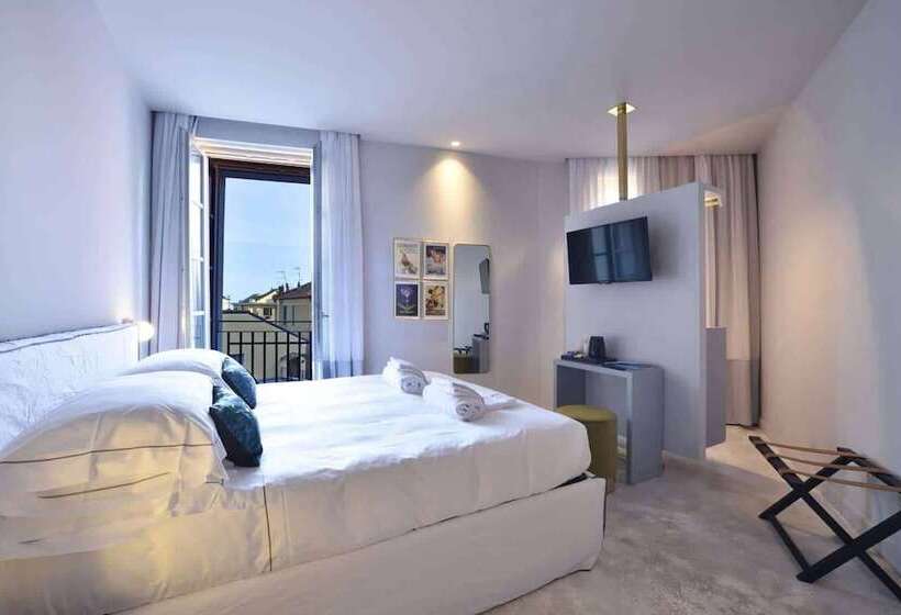 Boutique Hotel De La Ville