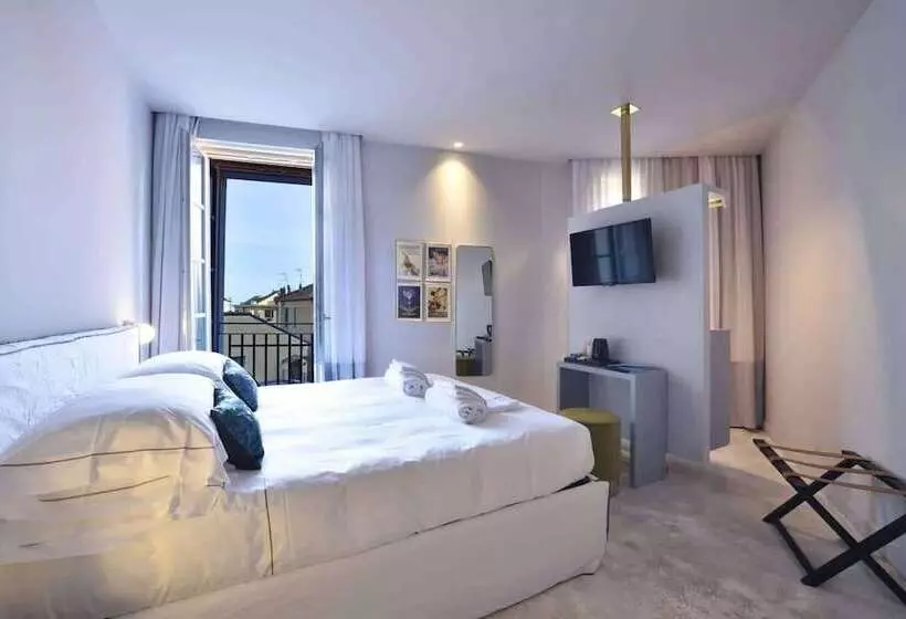 Boutique Hotel De La Ville