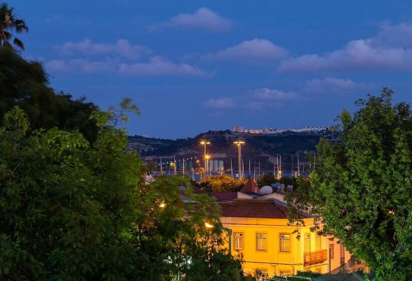 پانسیون Geronimo Guest House Belem