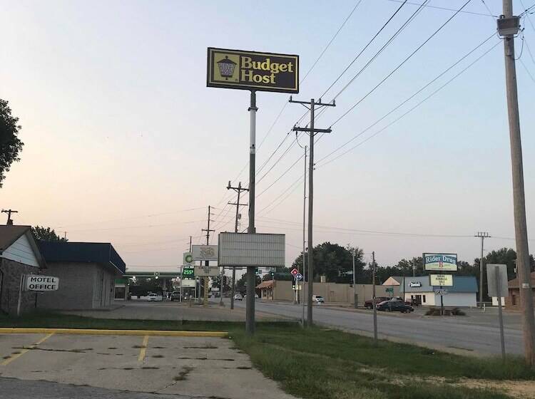 酒店 Budget Host Village Inn