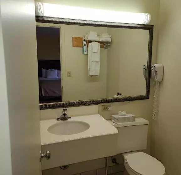 فندق Budget Inn   Farmington