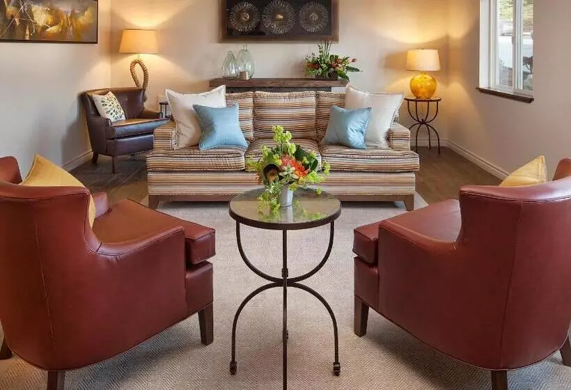 Отель Cambria Landing Inn And Suites