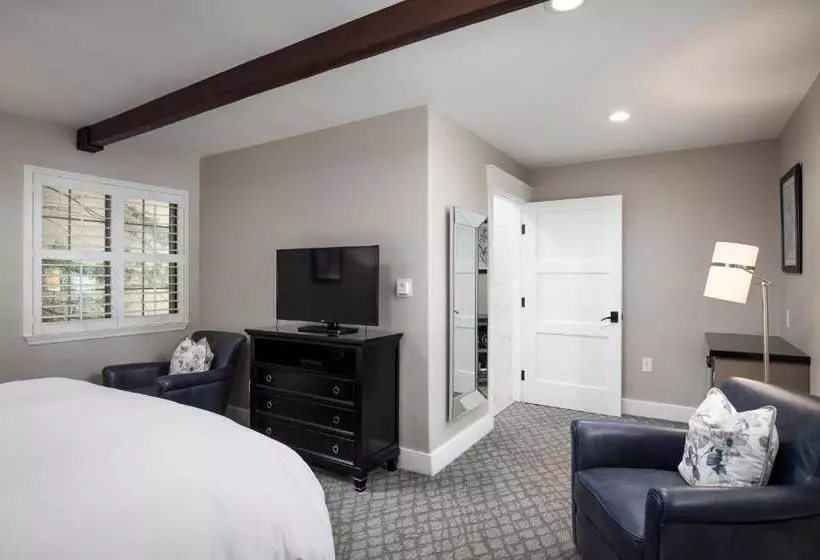 酒店 Candle Light Inn