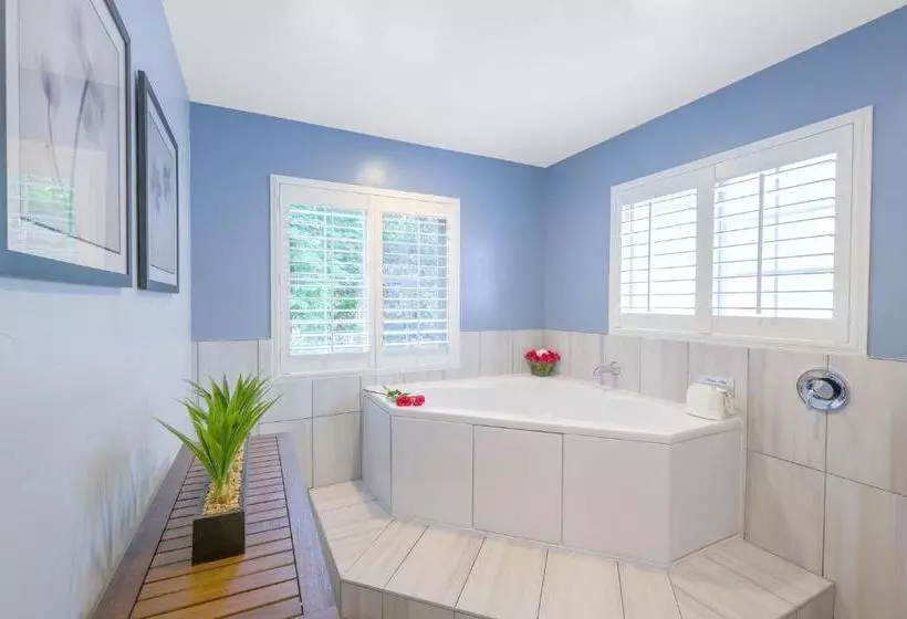 酒店 Candle Light Inn