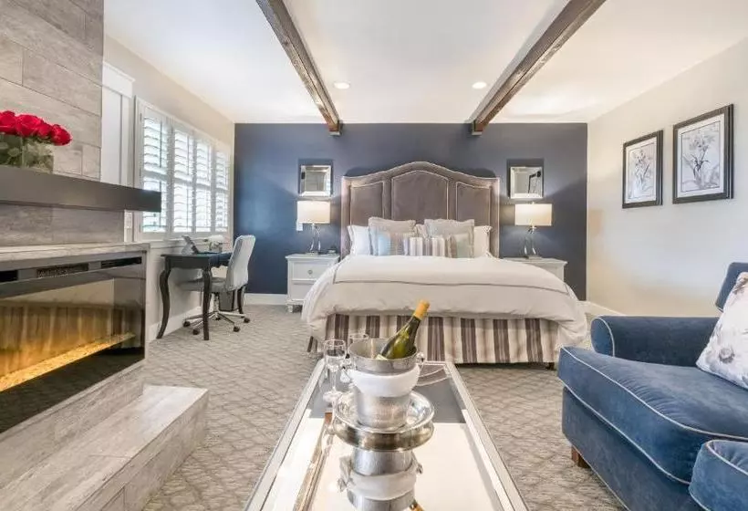 酒店 Candle Light Inn