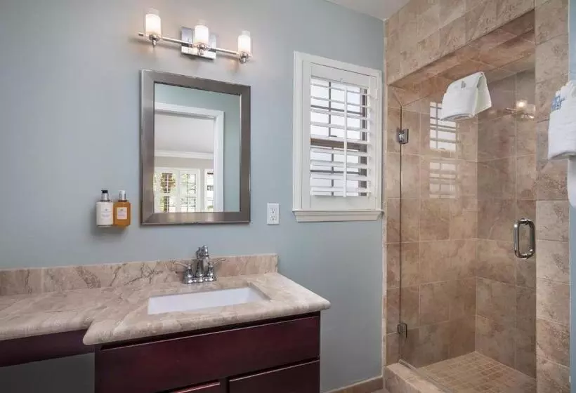 酒店 Candle Light Inn